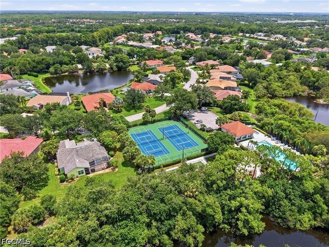 8861 Creek Run DR, Bonita Springs, FL 34135