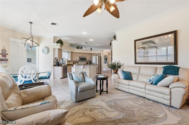 8861 Creek Run DR, Bonita Springs, FL 34135