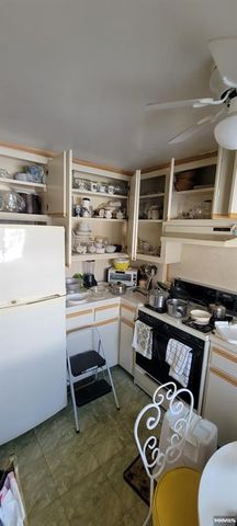 130 Glenbrook Parkway 2B, Englewood, NJ 07631