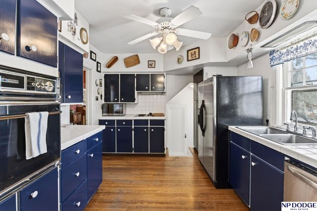 5824 Nicholas Street, Omaha, NE 68132