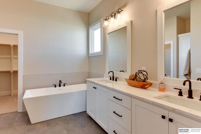 4546 S 202nd Street, Omaha, NE 68135