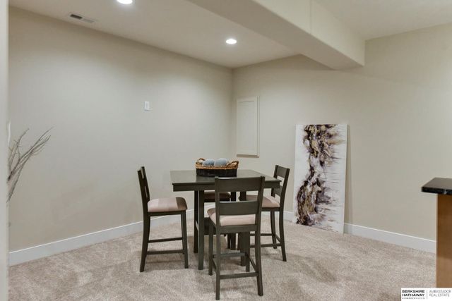 4546 S 202nd Street, Omaha, NE 68135