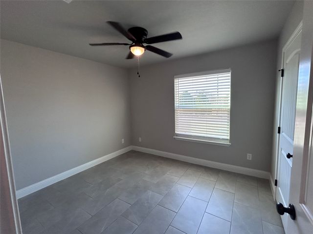 5416 Belaire Circle, Granbury, TX 76048