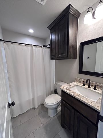 5416 Belaire Circle, Granbury, TX 76048