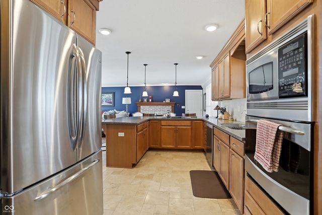 1240 Hillview Drive, Franklin, IN 46131