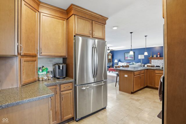 1240 Hillview Drive, Franklin, IN 46131