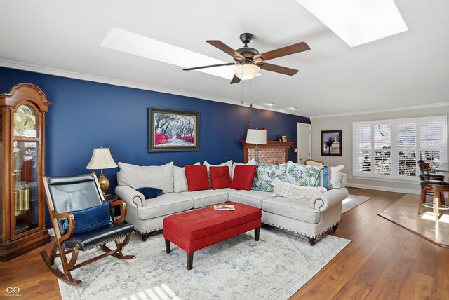 1240 Hillview Drive, Franklin, IN 46131