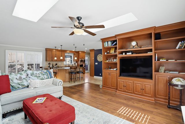 1240 Hillview Drive, Franklin, IN 46131