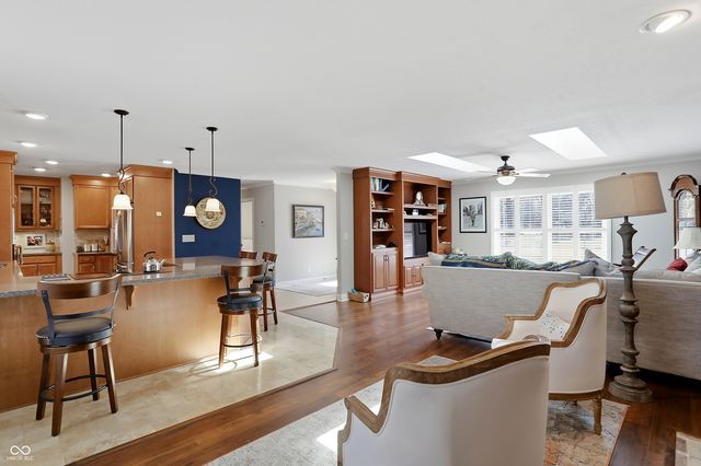 1240 Hillview Drive, Franklin, IN 46131