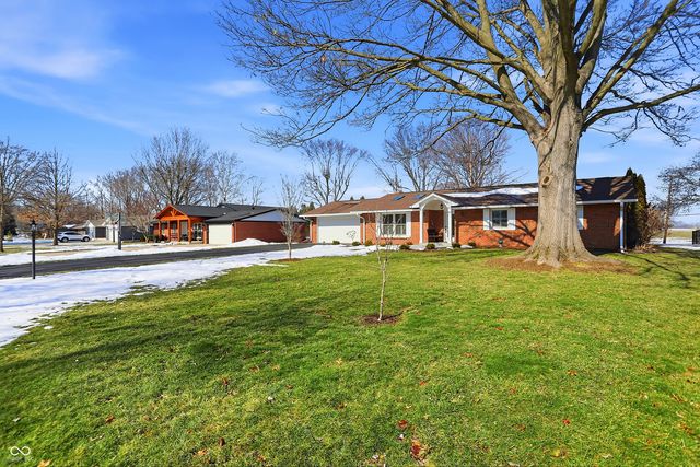 1240 Hillview Drive, Franklin, IN 46131