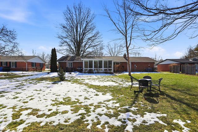 1240 Hillview Drive, Franklin, IN 46131