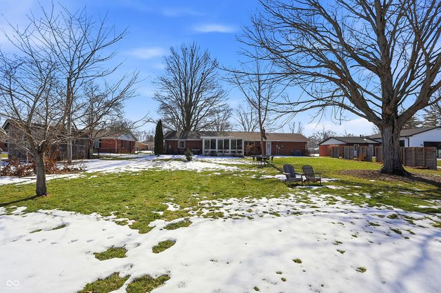 1240 Hillview Drive, Franklin, IN 46131