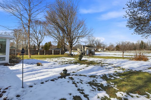 1240 Hillview Drive, Franklin, IN 46131