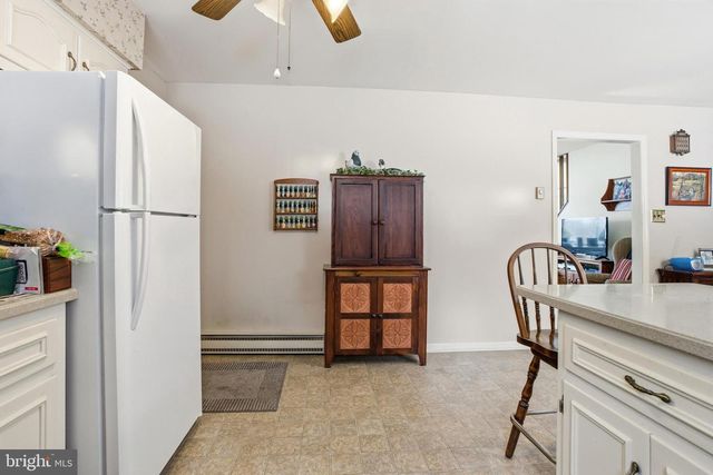 1627 DIAMOND ST, Sellersville, PA 18960