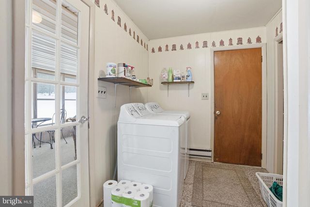 1627 DIAMOND ST, Sellersville, PA 18960