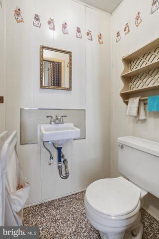 1627 DIAMOND ST, Sellersville, PA 18960