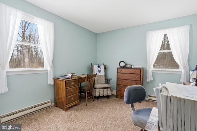 1627 DIAMOND ST, Sellersville, PA 18960