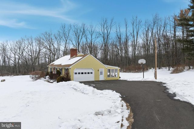 1627 DIAMOND ST, Sellersville, PA 18960