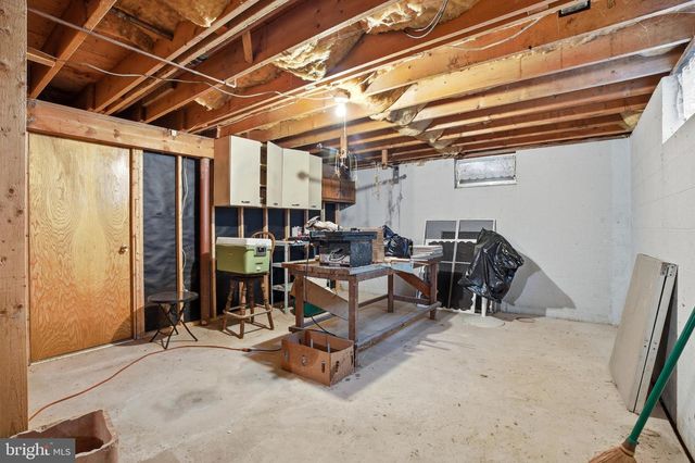 1627 DIAMOND ST, Sellersville, PA 18960