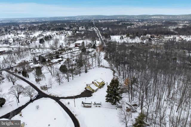 1627 DIAMOND ST, Sellersville, PA 18960