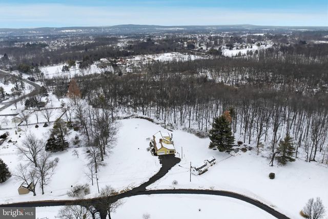 1627 DIAMOND ST, Sellersville, PA 18960