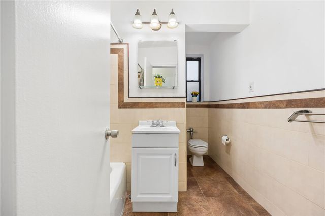 140-10 84th Drive 1B, Briarwood, NY 11435