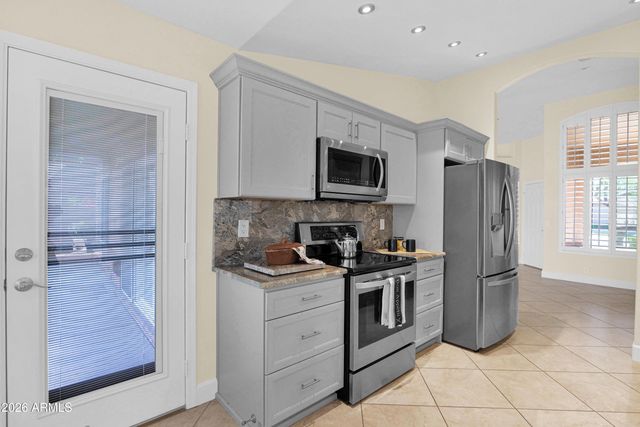 19828 N 90TH Drive, Peoria, AZ 85382
