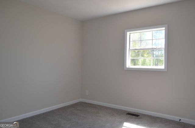 2311 Gwendale Drive E, Lizella, GA 31052