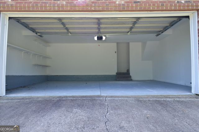 2311 Gwendale Drive E, Lizella, GA 31052