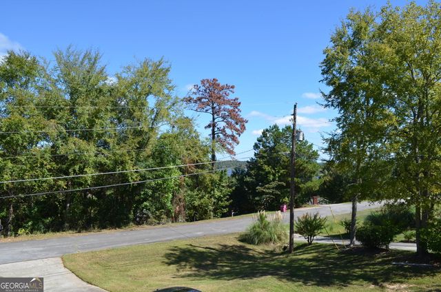 2311 Gwendale Drive E, Lizella, GA 31052