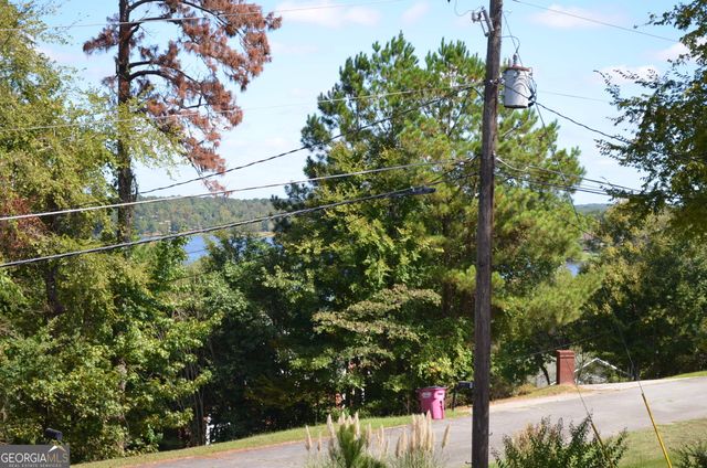 2311 Gwendale Drive E, Lizella, GA 31052