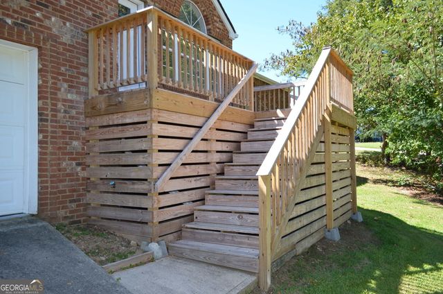 2311 Gwendale Drive E, Lizella, GA 31052