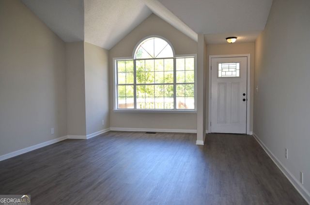 2311 Gwendale Drive E, Lizella, GA 31052