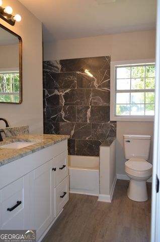 2311 Gwendale Drive E, Lizella, GA 31052