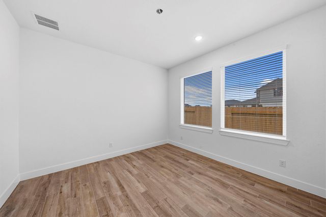 618 Gunner Drive, Montgomery, TX 77316
