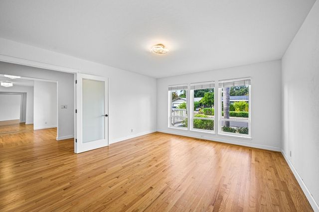 2463 Aarles Ct, Walnut Creek, CA 94598