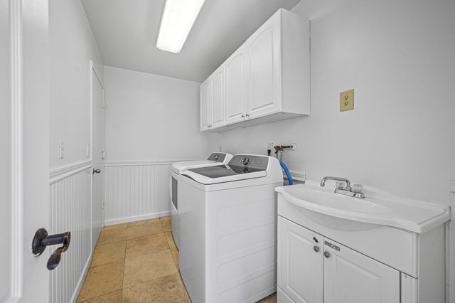 2463 Aarles Ct, Walnut Creek, CA 94598