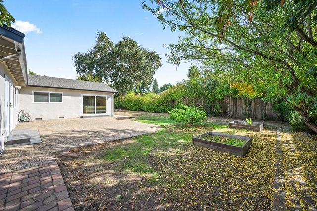 2463 Aarles Ct, Walnut Creek, CA 94598