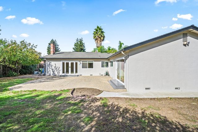 2463 Aarles Ct, Walnut Creek, CA 94598