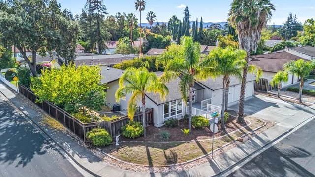 2463 Aarles Ct, Walnut Creek, CA 94598