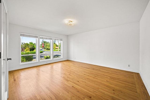 2463 Aarles Ct, Walnut Creek, CA 94598