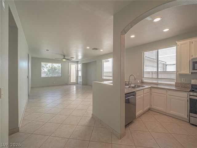 652 Baldurn Avenue, Las Vegas, NV 89183