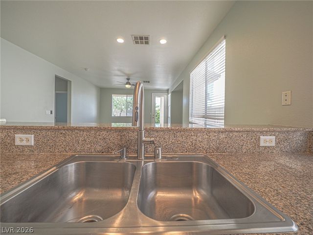 652 Baldurn Avenue, Las Vegas, NV 89183