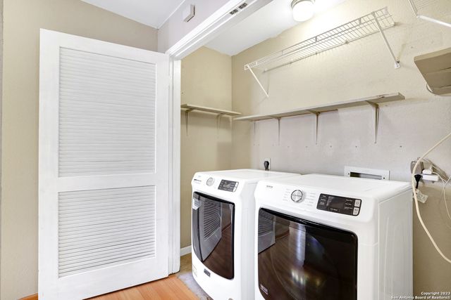 6050 Broadmeadow, San Antonio, TX 78240