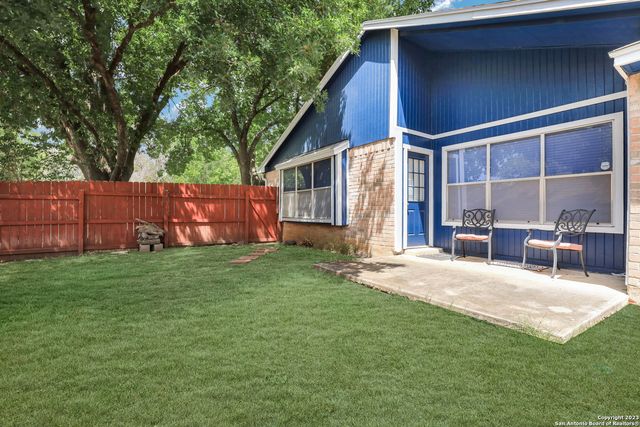 6050 Broadmeadow, San Antonio, TX 78240