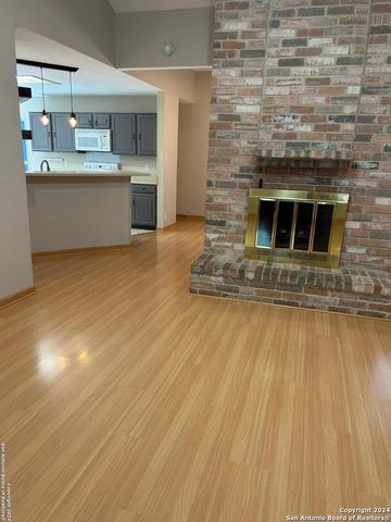 6050 Broadmeadow, San Antonio, TX 78240