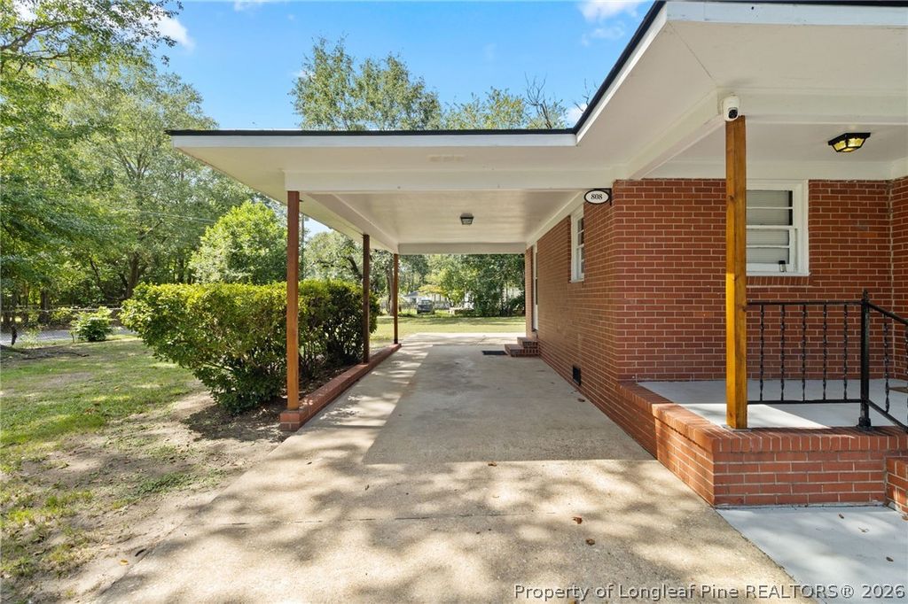 808 Hemlock Drive, Fayetteville, NC 28304 — photo 2