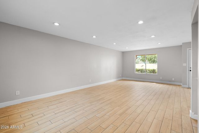 3101 W LOMA Lane, Phoenix, AZ 85051