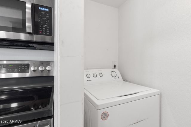 3101 W LOMA Lane, Phoenix, AZ 85051