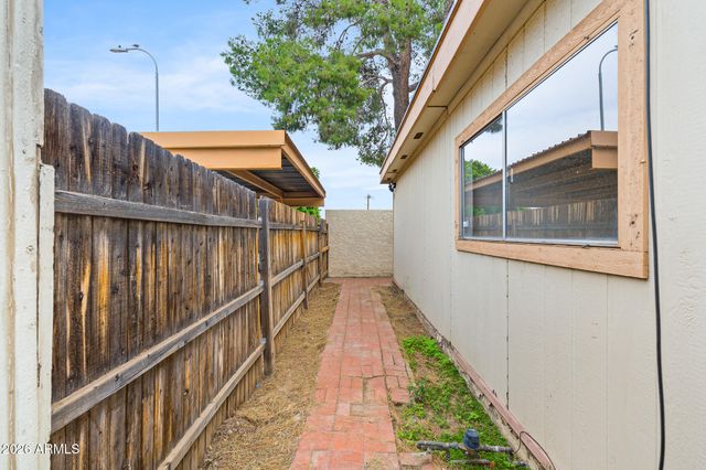 3101 W LOMA Lane, Phoenix, AZ 85051